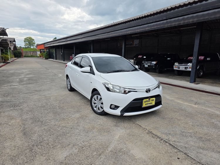 Toyota Vios 2016 1.5 J Sedan เบนซิน ไม่ติดแก๊ส เกียร์อัตโนมัติ ขาว