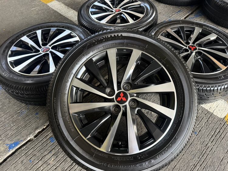 Mitsubishi Attrage 15 นิ้ว Top 🔥