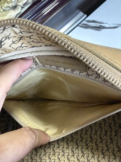 ส่งต่อ👜ส่งต่อ Yves Saint Laurent (YSL) Vintage Giraffe Print Boston Bag 🦒✨ส่งต่อกระเป๋าทรงหมอนวินเทจลายยีราฟสุดคลาสสิก สภาพนางฟ้าเก็บรักษาอย่างดี พร้อมใช้งาน รูปที่ 6