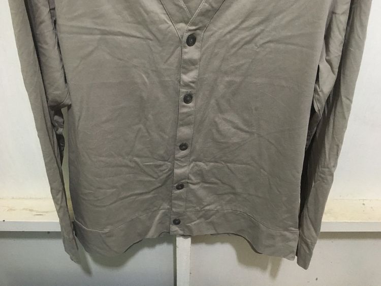 เสื้อ คาดิแกน AIRism แบรนด์ UNIQLO สีกากีอมเทา รูปที่ 4