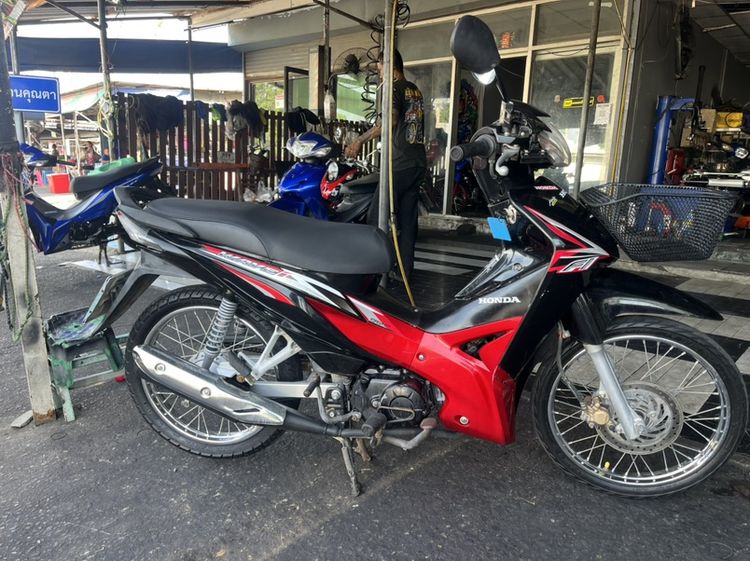 HONDA เวฟ110i สตาร์ทมือ🤘+เท้า🦶📗เอกสารครบโอน📕ภาษี68🔰เครื่องเดิม ไม่ดัง ไม่ควัน🔰ขี่นิ่มสตาร์ตติดง่าย🔰ขายตามสภาพ💸#ราคา21900.-📍รถอยู่บางคูวัดปทุมธานี🛻:บริการส่งคิดตามระยะทำ