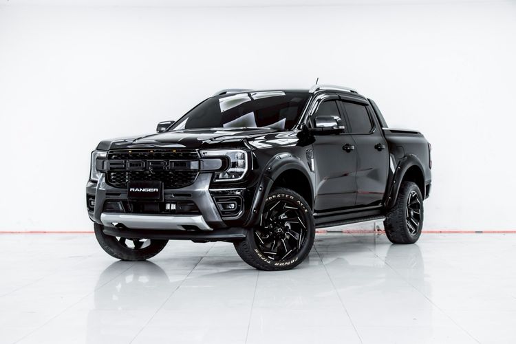 รถ Ford Ranger 2.0 Turbo Hi-Rider Wildtrak สี ดำ