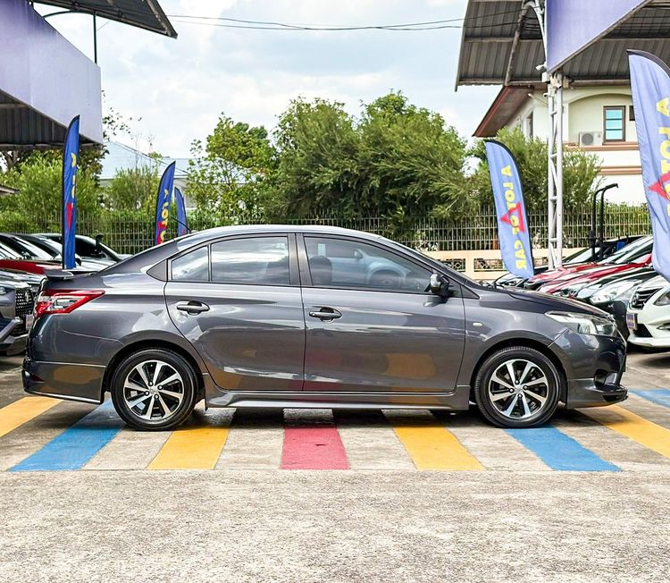Toyota Vios 2016 1.5 E Sedan เบนซิน ไม่ติดแก๊ส เกียร์อัตโนมัติ เทา รูปที่ 2