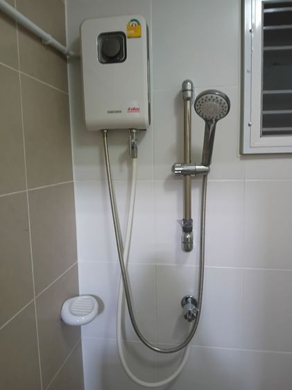 ขายเครื่องทำน้ำอุ่น สภาพใหม่มาก