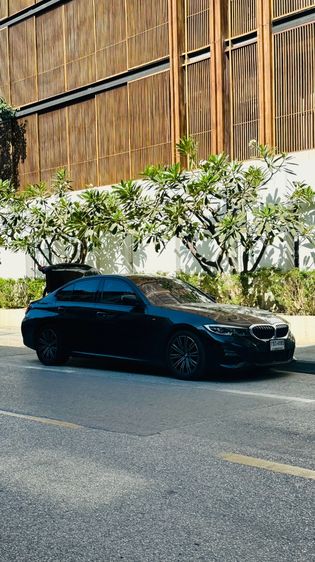 รถ BMW Series 3 320d สี ดำ