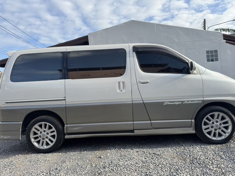 Toyota Granvia 2001 3.4 V6 Van เบนซิน LPG เกียร์อัตโนมัติ ขาว รูปที่ 2