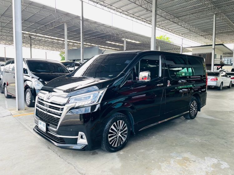 รถ Toyota Majesty 2.8 Premium สี ดำ