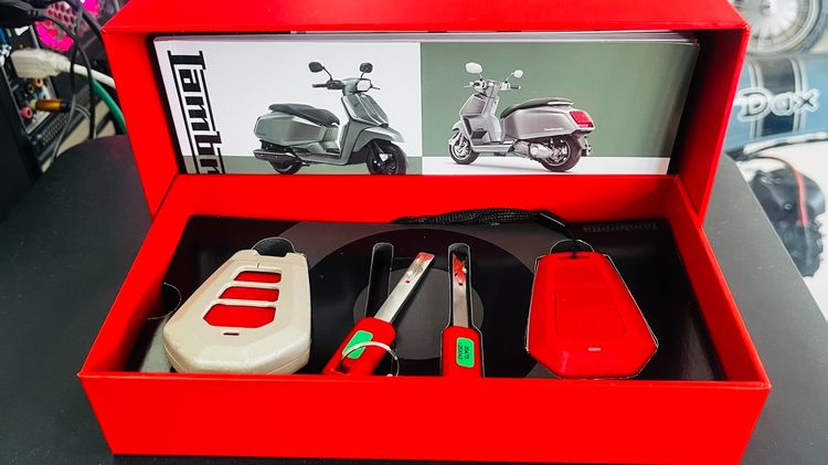 Lambretta X300 จดปี 25 ไมล์ 831 km. รูปที่ 4