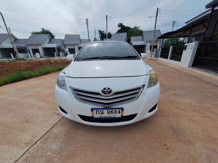 รถ Toyota Vios 1.5 J สี ขาว