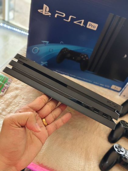 - PlayStation 4 Pro 1TB Gaming Console CUH 7218 รูปที่ 5