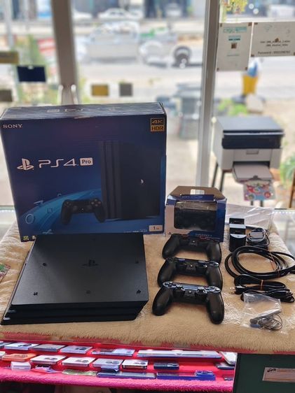 - PlayStation 4 Pro 1TB Gaming Console CUH 7218 รูปที่ 2
