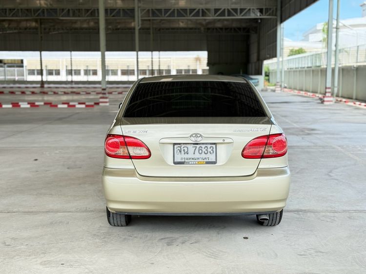 Toyota Corolla 2004 1.6 Sedan เบนซิน ไม่ติดแก๊ส เกียร์ธรรมดา น้ำตาล รูปที่ 3
