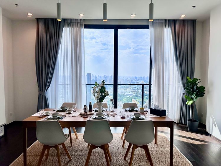 มีบางส่วน Condo for rent Whizdom Essence Sukhumvit 101 Luxury 4-Bedroom Condo for Rent 202 SQ.M.  รูปที่ 2