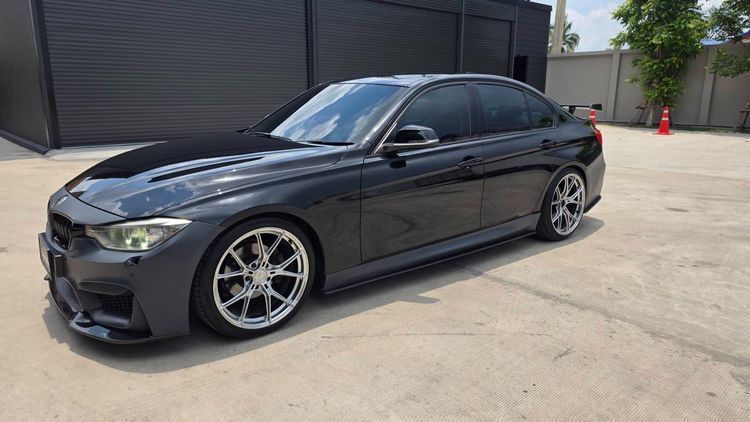 BMW Series 3 2013 320d Sedan ดีเซล เกียร์อัตโนมัติ ดำ รูปที่ 3