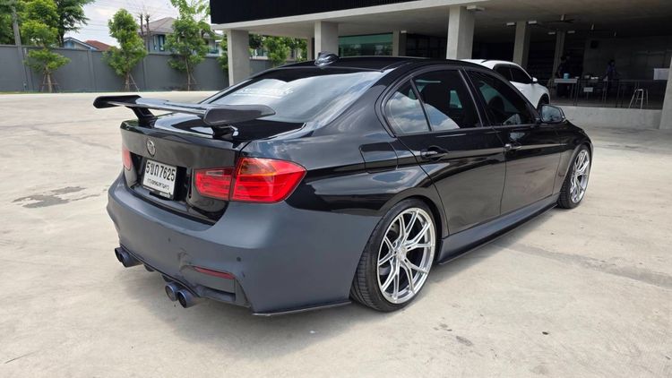 BMW Series 3 2013 320d Sedan ดีเซล เกียร์อัตโนมัติ ดำ รูปที่ 4