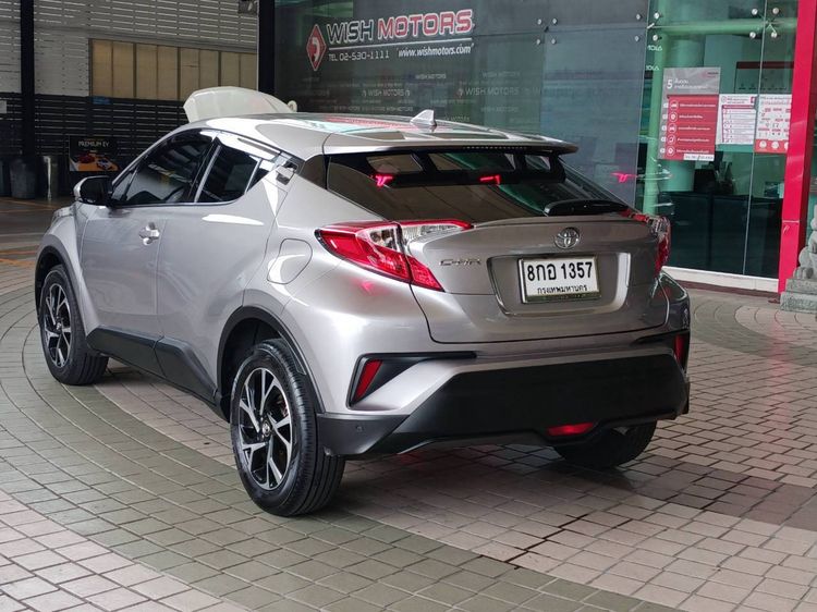 Toyota C-HR 2019 1.8 Hybrid Mid Utility-car เบนซิน ไม่ติดแก๊ส เกียร์อัตโนมัติ เทา รูปที่ 4