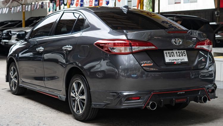 Toyota Yaris ATIV 2020 1.2 S Sedan เบนซิน ไม่ติดแก๊ส เกียร์อัตโนมัติ เทา รูปที่ 3
