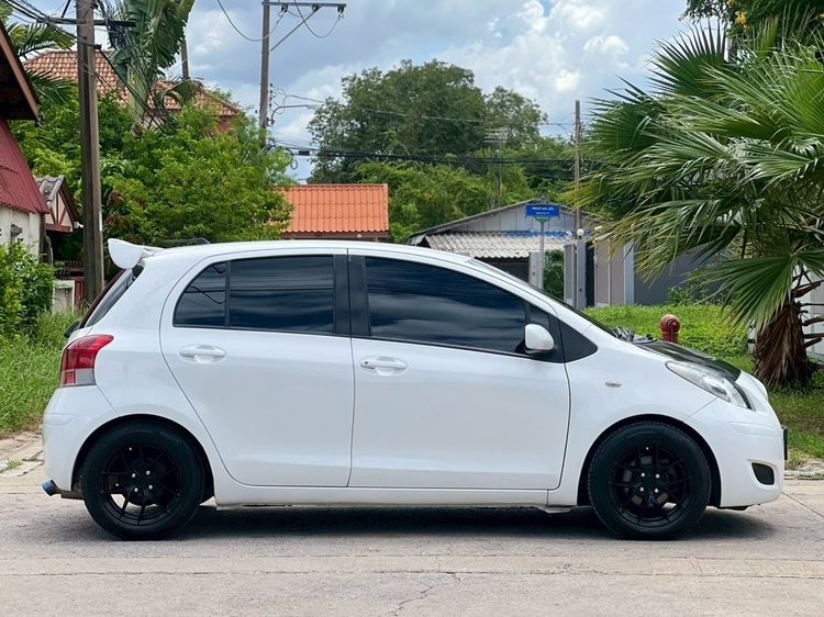 Toyota Yaris 2011 1.5 J Sedan เบนซิน ไม่ติดแก๊ส เกียร์อัตโนมัติ ขาว รูปที่ 3