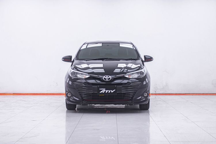 Toyota Yaris ATIV 2018 1.2 S Sedan เบนซิน ไม่ติดแก๊ส เกียร์อัตโนมัติ ดำ รูปที่ 4