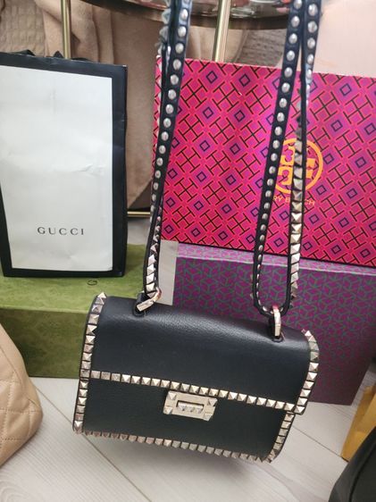 🖤 Valentino Garavani Rockstud Shoulder Bag Used Like New รูปที่ 2