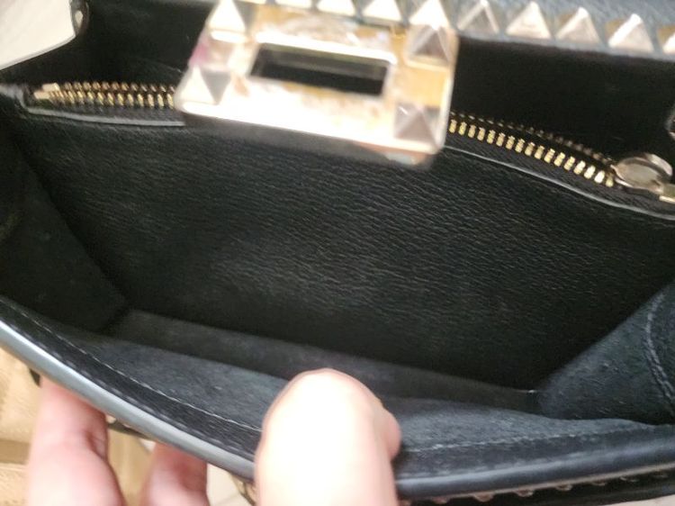 🖤 Valentino Garavani Rockstud Shoulder Bag Used Like New รูปที่ 7