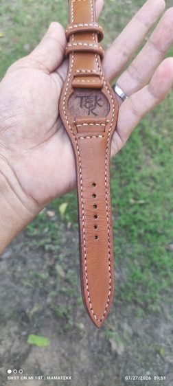 สายนาฬิกาหนังแท้ Handmade หนังฟอกฝาดอิตาลี สีแทน ความกว้างหูสาย 22 mm แบบชิ้นเดียวรองตัวเรือน