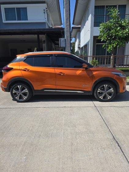 Nissan Kicks 2023 1.2 V Sedan ไฮบริด ไม่ติดแก๊ส เกียร์อัตโนมัติ ส้ม รูปที่ 4