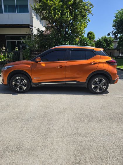 Nissan Kicks 2023 1.2 V Sedan ไฮบริด ไม่ติดแก๊ส เกียร์อัตโนมัติ ส้ม รูปที่ 3