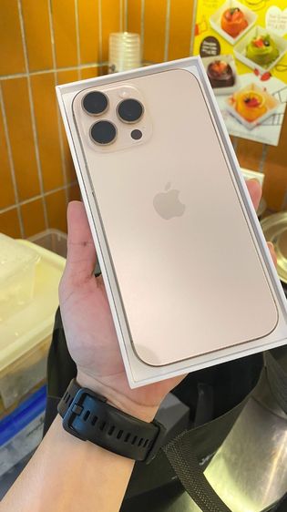 มากกว่า 512 GB iPhone 16 pro max ความจุ 1 TB เบต้าแบตเดิม 100 เปอร์เซ็น เครื่องใส่เคสตลอด ไม่มีรอยขีดข่วนใดๆ