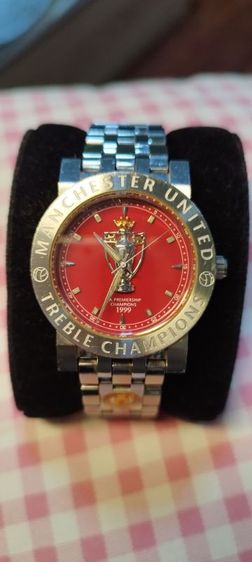 นาฬิกาผู้ชายลิขสิทธิ์แท้รุ่นพิเศษ Manchester United Treble Champions 1999 Limited Edition (เครื่อง Quartz Swiss Movement / ผลิตจำกัด 10,000 เรือนทั่วโลก)