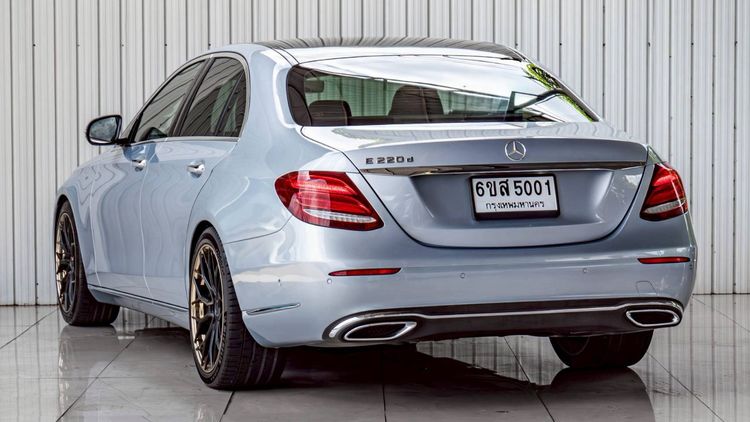 Mercedes-Benz E-Class 2016 E220d Sedan ดีเซล ไม่ติดแก๊ส เกียร์อัตโนมัติ เทา รูปที่ 4