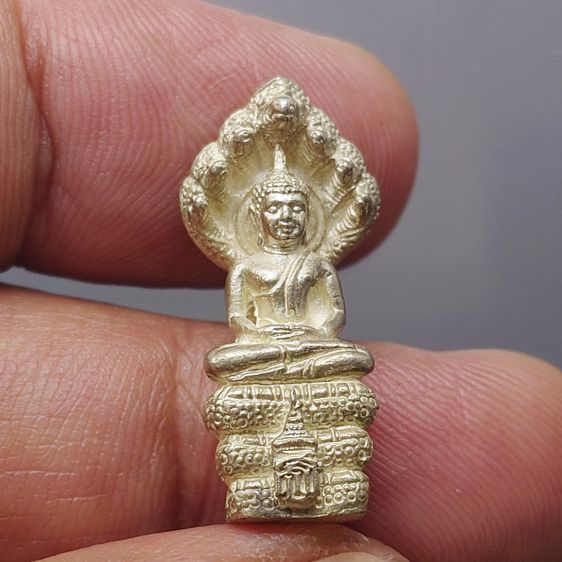 พระนาคปรก สธ. “พระพุทธราชสุดาสิรินธร” วัดบวรนิเวศวิหาร ปี พ.ศ. 2538 เนื้อเงิน พร้อมกล่องเดิม รูปที่ 3
