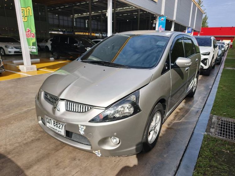 Mitsubishi Space Wagon 2004 2.4 GLS Utility-car เบนซิน ไม่ติดแก๊ส เกียร์อัตโนมัติ เทา