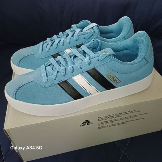 รองเท้าผ้าใบชาย adidas รูปที่ 9