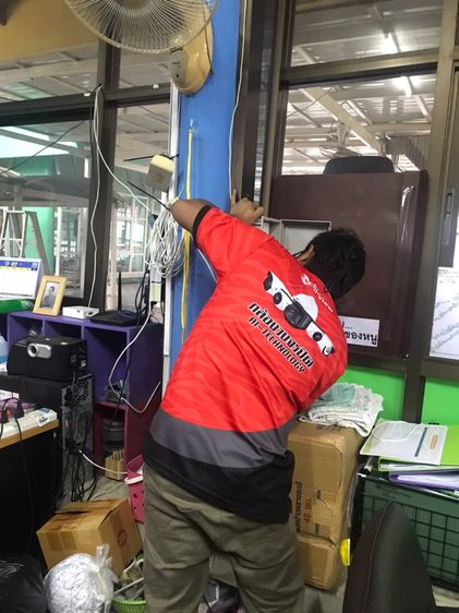 บริการติดตั้งเดินสายแลนสายไฟสายกล้องวงจรปิดcctvสายโทรศัพท์ รูปที่ 14