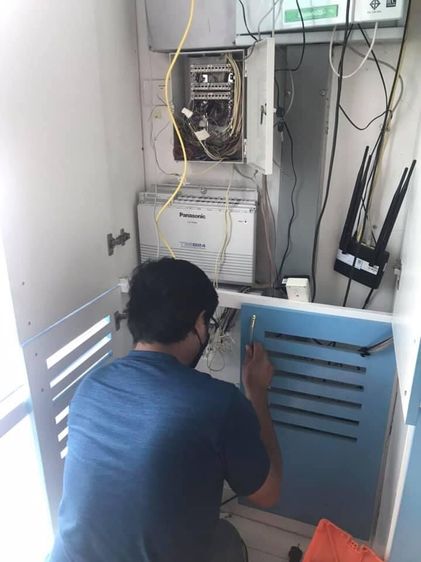 บริการติดตั้งเดินสายแลนสายไฟสายกล้องวงจรปิดcctvสายโทรศัพท์