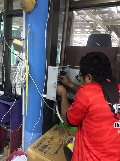 บริการติดตั้งเดินสายแลนสายไฟสายกล้องวงจรปิดcctvสายโทรศัพท์ รูปที่ 11