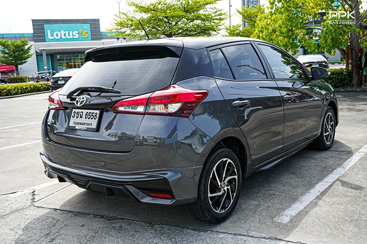 Toyota Yaris 2022 1.2 Sport Sedan เบนซิน ไม่ติดแก๊ส เกียร์อัตโนมัติ เทา รูปที่ 4