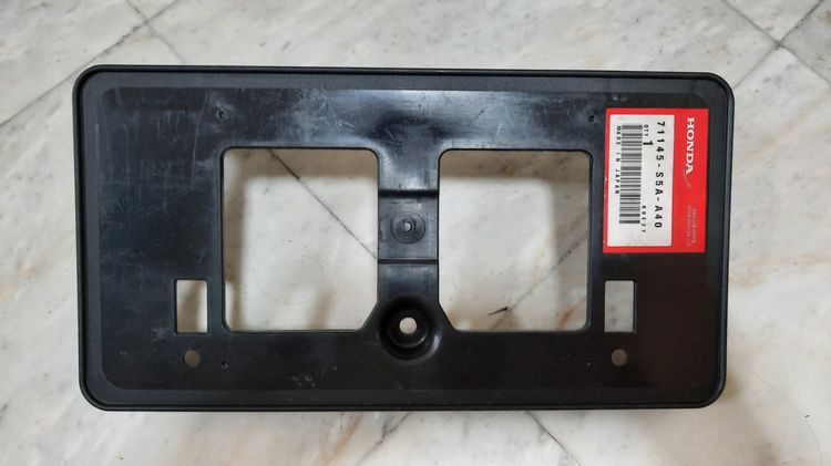 ฐานรองป้ายทะเบียนหน้าแท้ Honda Civic ES รหัสสินค้า 71145-S5A-A40