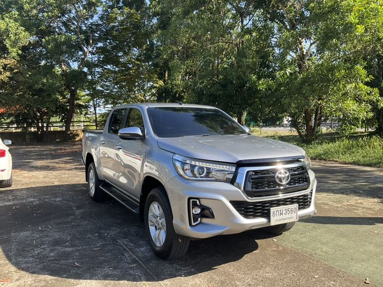 รถ Toyota Hilux Hero รุ่นย่อยอื่นๆ สี บรอนซ์เงิน
