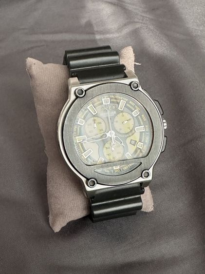 (สินค้ามือสอง) นาฬิกา TIMEX Ironman Triathlon Chronograph สายสปอร์ตนาฬิกา TIMEX Ironman Triathlon Chronograph สีดำ-เหลือง (สินค้ามือสอง ของแท้)