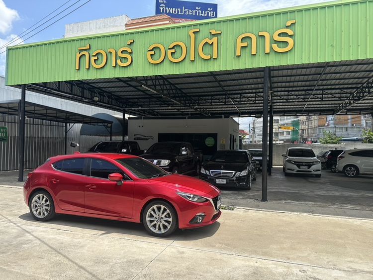 รถ Mazda Mazda3 2.0 S Sports สี แดง