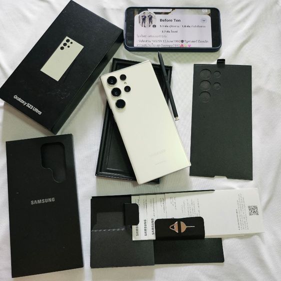 Samsung S23 ultra 5G 256g ศูนย์ไทยTh สีครีม มีกล่อง  ได้รับเคลมเปลี่ยนจอ และแบตใหม่ศูนย์ ประกันอะไหล่90วัน ใช้งานดีเยี่ยมครับ