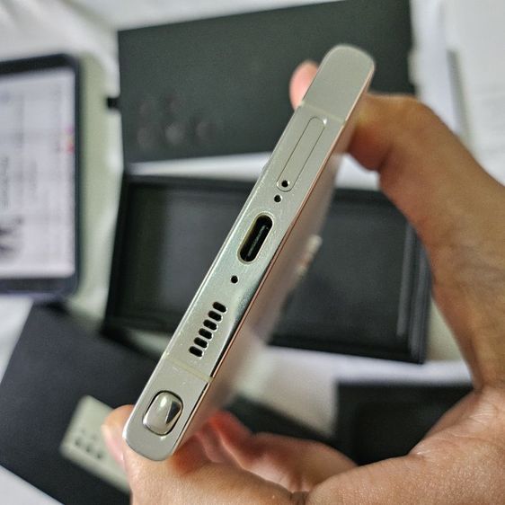 Samsung S23 ultra 5G 256g ศูนย์ไทยTh สีครีม มีกล่อง  ได้รับเคลมเปลี่ยนจอ และแบตใหม่ศูนย์ ประกันอะไหล่90วัน ใช้งานดีเยี่ยมครับ รูปที่ 6