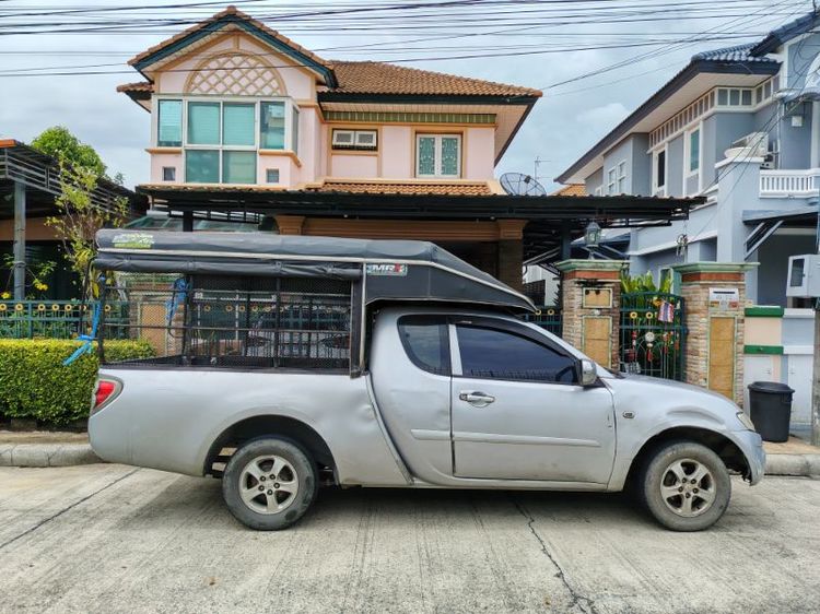 Mitsubishi Triton 2012 2.4 CNG Pickup เบนซิน เกียร์ธรรมดา เทา รูปที่ 3