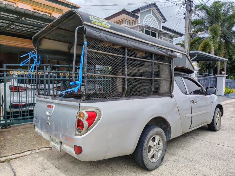 Mitsubishi Triton 2012 2.4 CNG Pickup เบนซิน เกียร์ธรรมดา เทา รูปที่ 4