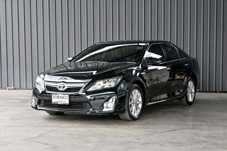 รถ Toyota Camry 2.5 Hybrid สี ดำ