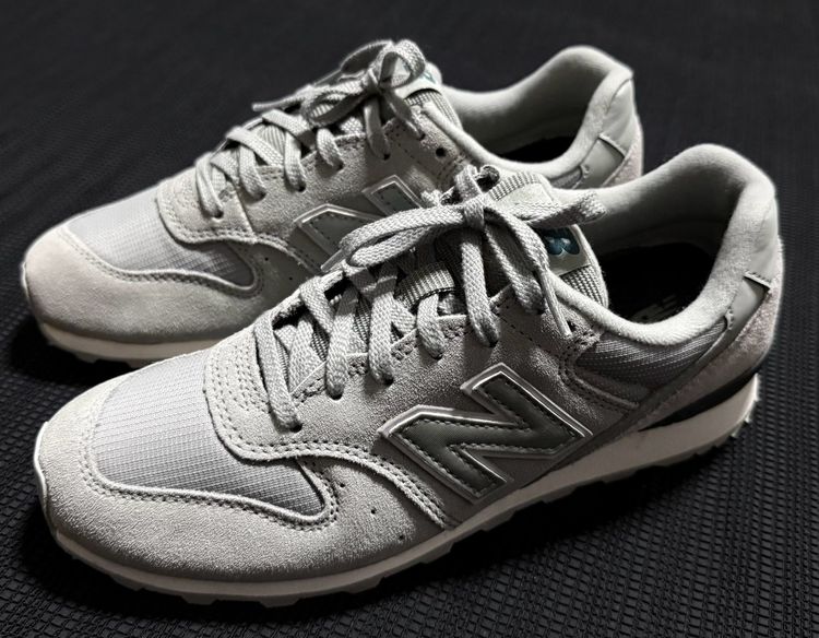 ขายรองเท้า New Balance แท้ สภาพใหม่ จากเกาหลี ขนาด 5.5UK Size 38
