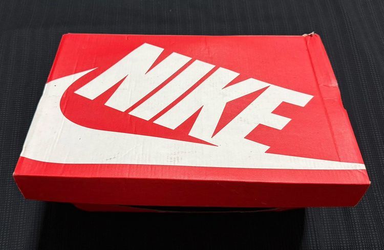 ขายรองเท้า NIKE สภาพใหม่มากพร้อมกล่อง ใส่แค่สองครั้ง ตามภาพ สินค้าจากเกาหลี แท้ร้อยเปอร์เซ็นต์ รูปที่ 3
