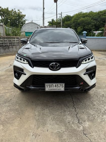 Toyota Fortuner 2017 2.8 TRD Sportivo Utility-car ดีเซล เกียร์อัตโนมัติ ขาว